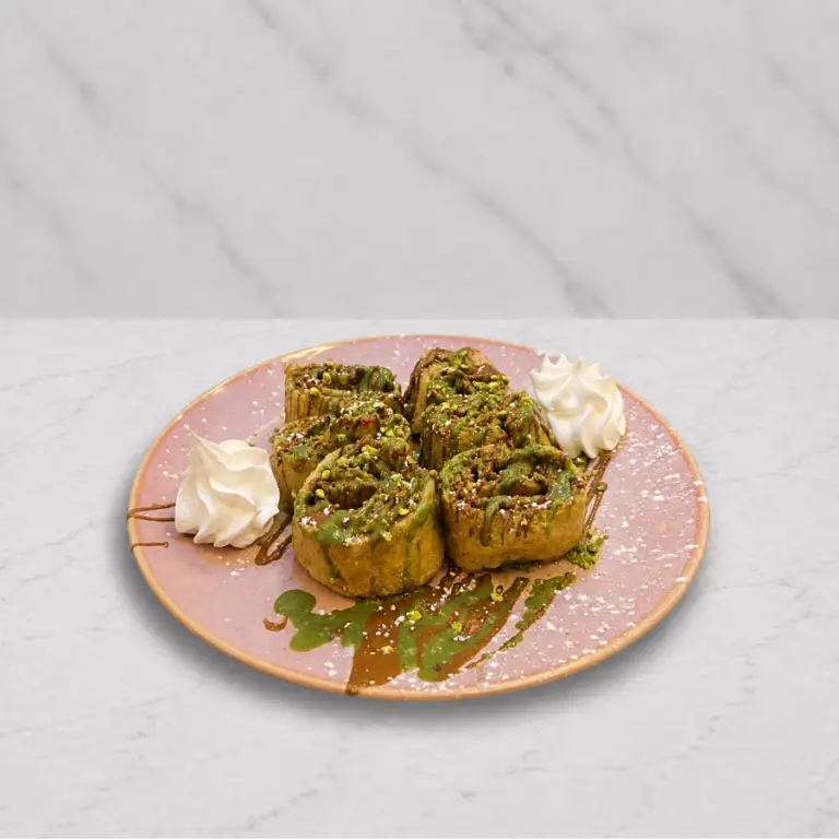 Dubai Royal Crepe Roll